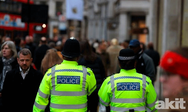 Yüzlerce sapık polis için taciz incelemesi başlatıldı! Seri tecavüzcü olduğunu itiraf etti.