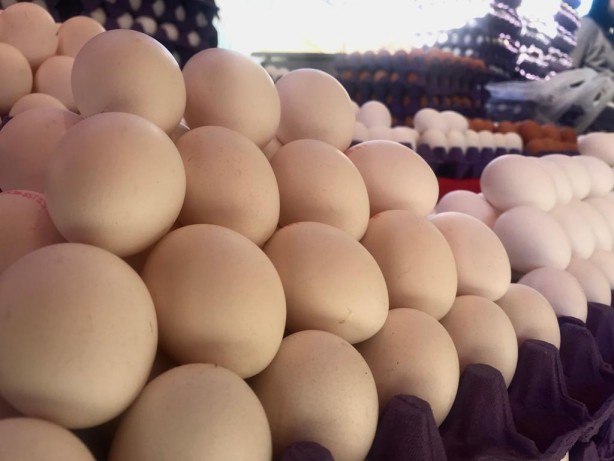 Foto - Türkiye'de yüzlerce şubesi olan marketten olay indirim! Yumurta fiyatlarını düşürdüler