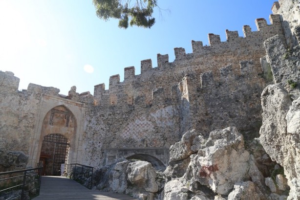 Foto - Yüzyıllar boyu ayakta kaldı: Alanya Kalesi - 1