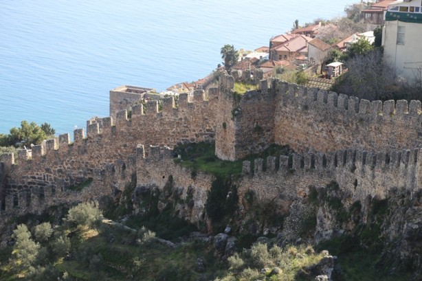 Foto - Yüzyıllar boyu ayakta kaldı: Alanya Kalesi - 2