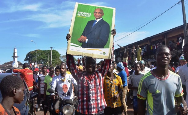 Müslümanlar zafer ilan etti! Fransa'nın bir kalesi daha düştü