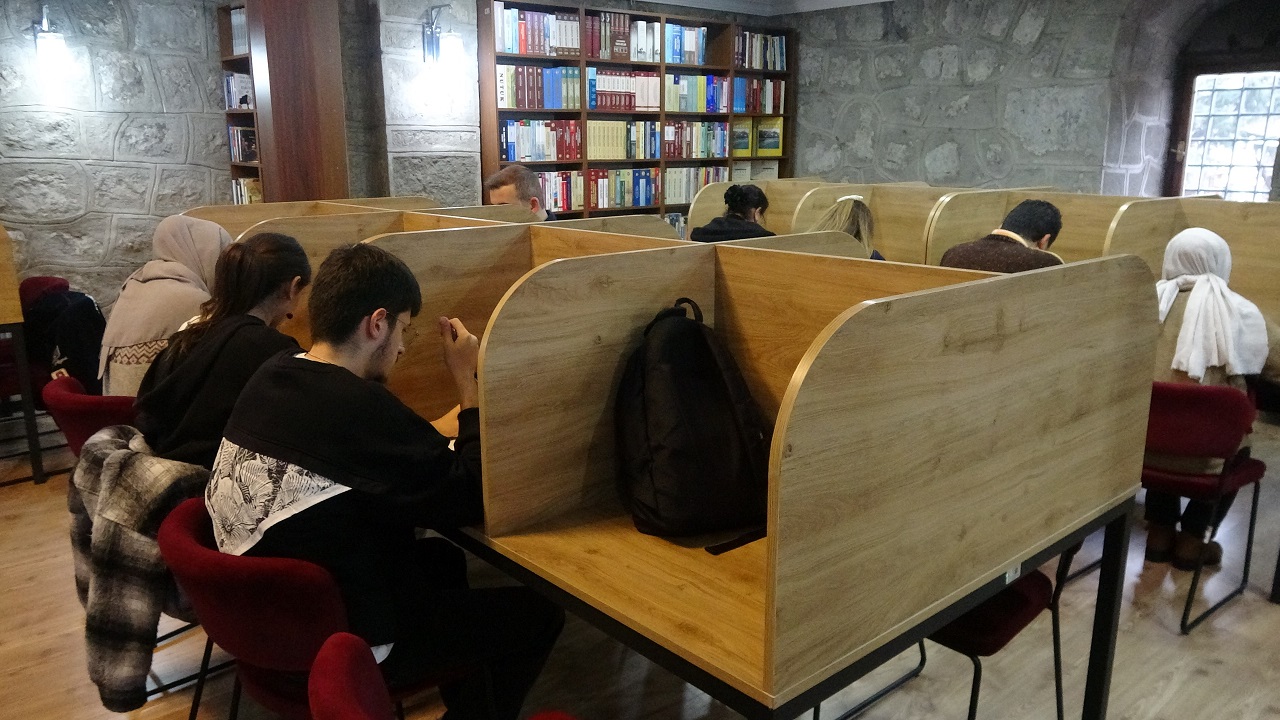 Foto - Zağnos Burcu’nda bilgiye yolculuk! Tarihi zindan şimdi bilginin adresi