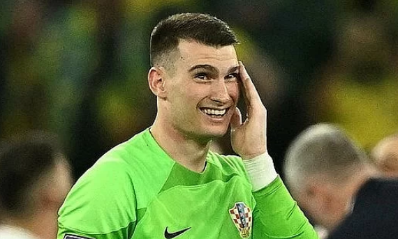 Zagreb iyice haddini aştı! Fenerbahçe'yi çıldırtan karar... Ne kaleciymiş ama...