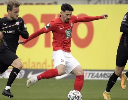 Foto - Zaha sonrası bir savaş daha! Fenerbahçe mi, Galatasaray mı? Herkes bekliyor...