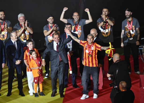 Foto - Zaha, Ziyech, Tete derken Okan Buruk 2 yıldıza kapıyı gösterdi: Sizi takımda istemiyorum: Gündemi altüst etti