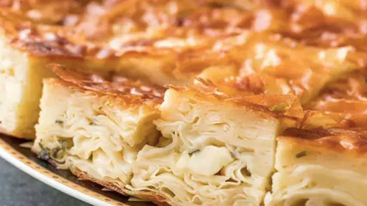 Zahmeti az lezzeti çok! Ev yapımı su böreği, dışı çıtır, içi ise yumuşacık...