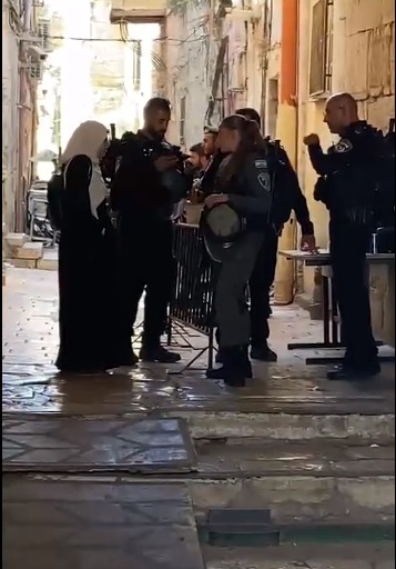 Foto - Zalimler! 3 yaşındaki çocuğa gözaltı