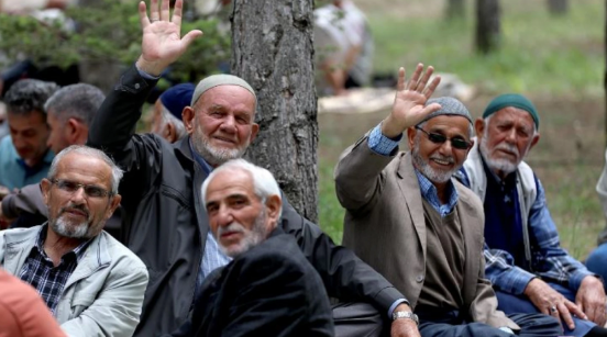 Foto - Zam belli olmadan müjde verildi! Emeklilere özel kart geliyor, işte bu milyonların yüzünü güldürecek