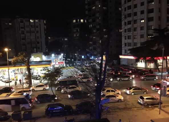 Foto - Zam kuyruğu: Haberi duyan akın etti!