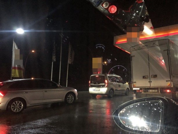 Foto - Zam kuyruğu: Haberi duyan akın etti!