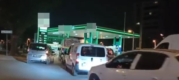 Foto - Zam kuyruğu: Haberi duyan akın etti!