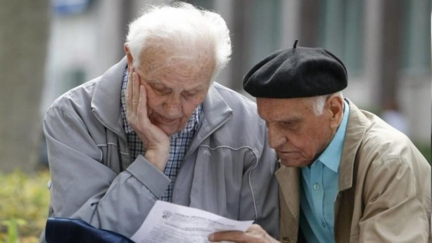 Foto - Zam öncesi beklenmedik gelişme! Ünlü banka tüm emeklilere 'hayır' diyemeyecekleri bir teklif yaptı