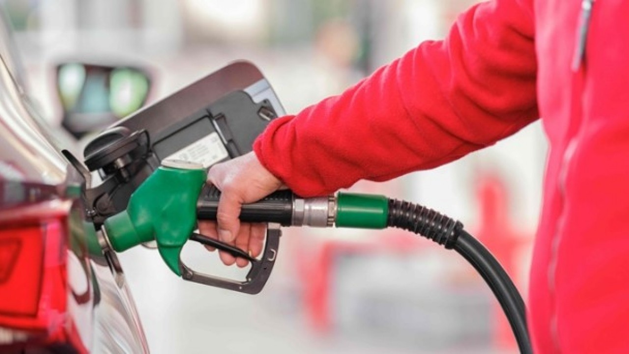 Zam yada indirim gelecek mi? Akaryakıt fiyatlarında son durum