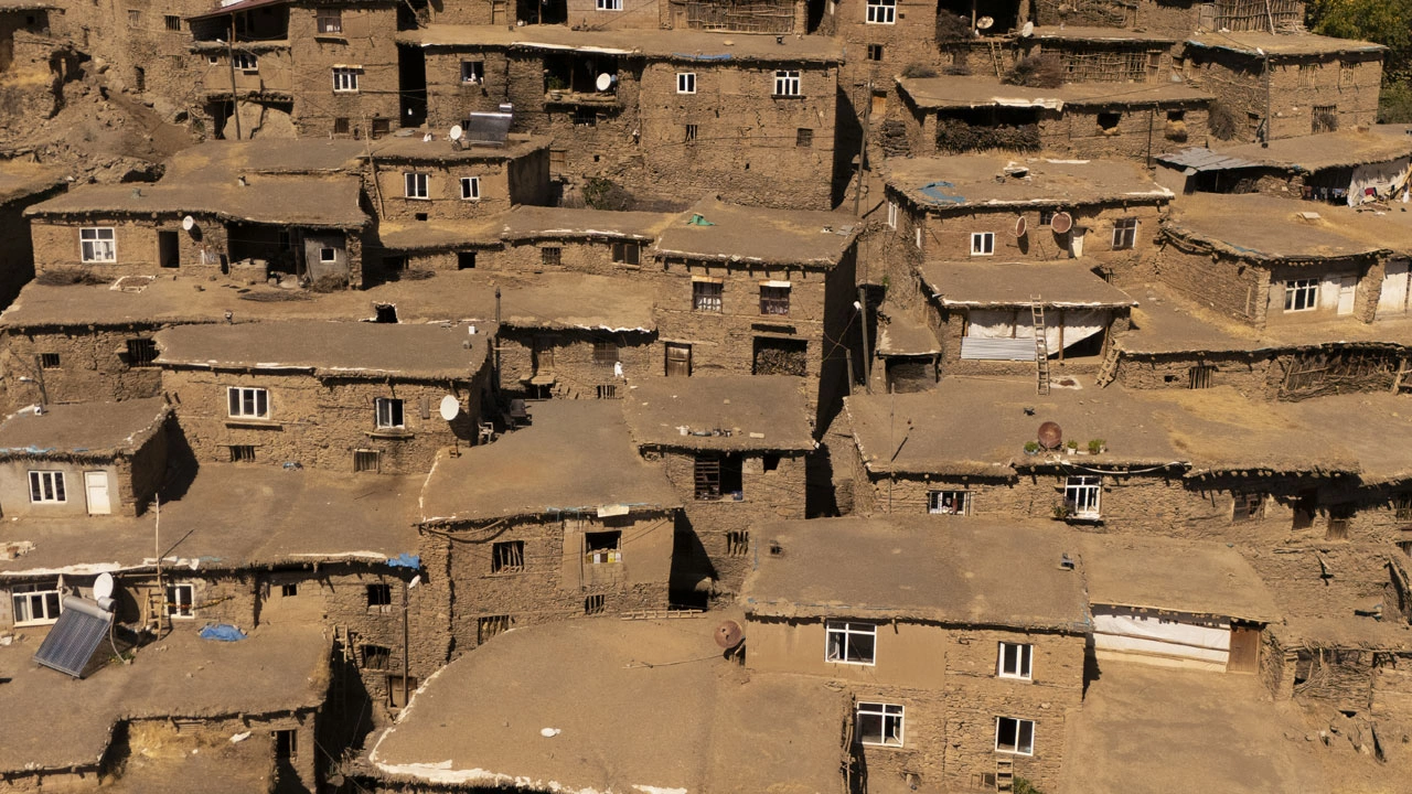 Foto - Zamana meydan okuyan mirası! Hizan’ın 300 yıllık evleri göz kamaştırıyor