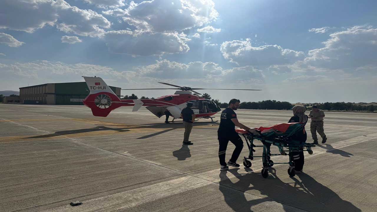 Zamanla yarışan nefes kesen operasyon! Yolu olmayan yayladan ambulans helikopterle kurtarıldı!