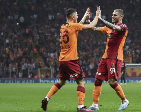 Foto - Zaniolo tarihe geçti! Attığı gol artık tarihin altın sayfalarında...