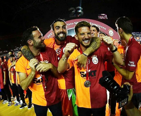 Zapata! Falcao'dan sonra Galatasaray'a milyonluk futbolcu keşfedildi!