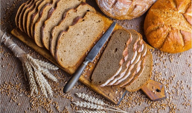 Zayıflamak için hangi ekmekleri tüketmeliyiz? İşte çeşitli ekmeklerin faydaları...
