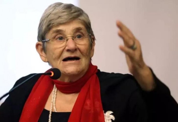 Zehri ballandıra ballandıra yiyoruz! Canan Karatay, "20 hastalığın sebebi bu" diyerek uyardı! Sakın ha sakın evinize sokmayın 