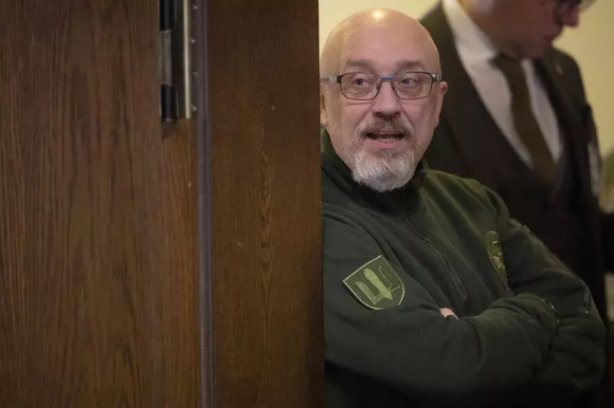 Foto - Zelenski 'İhanet' dedi, hepsini görevden aldı! Savaşın ortasında peş peşe kötü haber