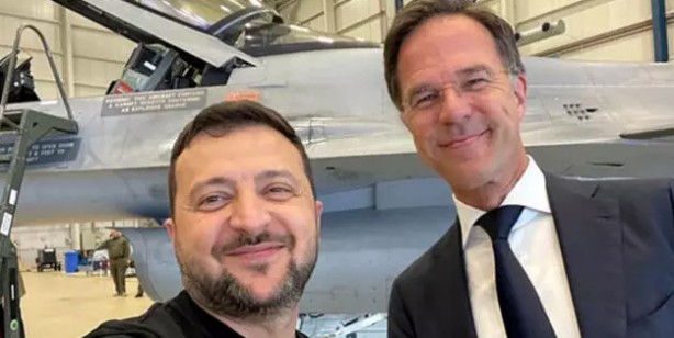 Zelenskiy selfie çekti: Poz vererek 'Bu sadece başlangıç' dedi! Ortalık her an karışabilir! 