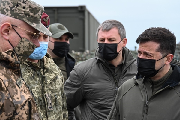 Foto - Zelenskiy'den cephe hattına ziyaret