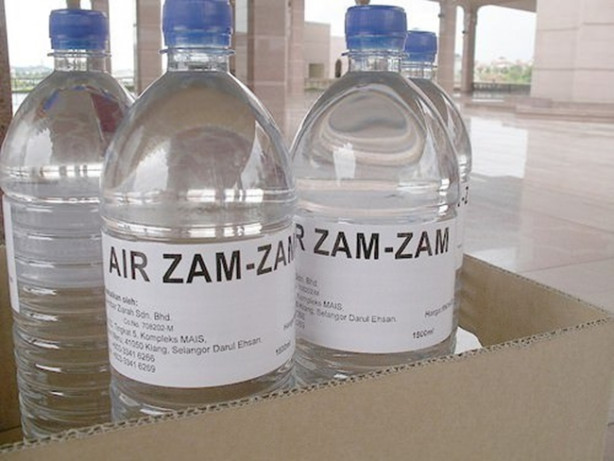 Foto - Zemzem suyunun inanılmaz yararları
