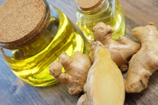 Foto - Zencefili beze sarıp göğsünüze bantlarsanız bakın ne olur! Bunu yapan şaşkınlık içinde kalıyor