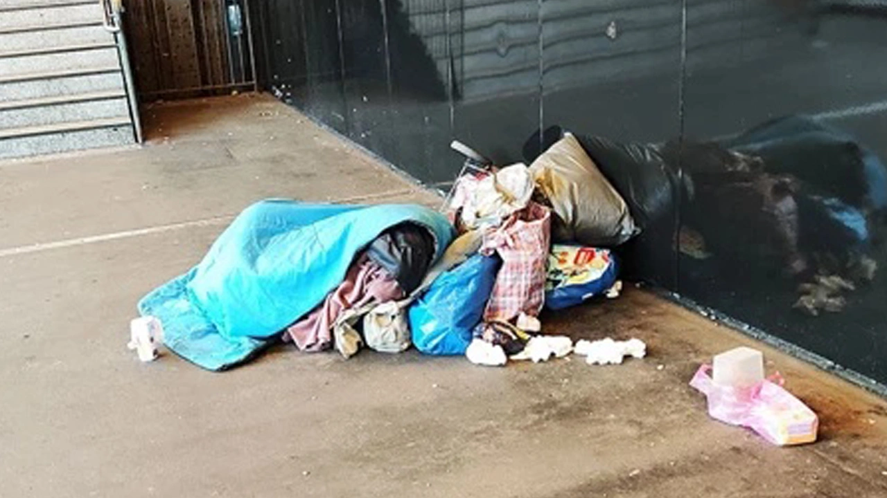 Foto - Zengin ülke, evsiz vatandaşlar: 50 bin kişi sokakta yaşıyor