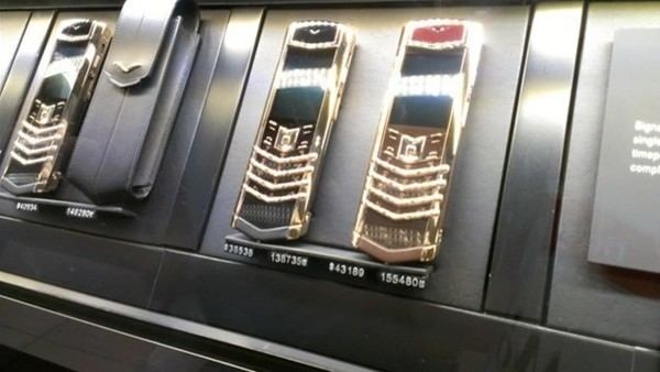 Foto - Zenginlik insana bakın neler yaptırıyor