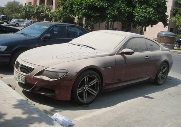 Foto - Zenginlik insana bakın neler yaptırıyor