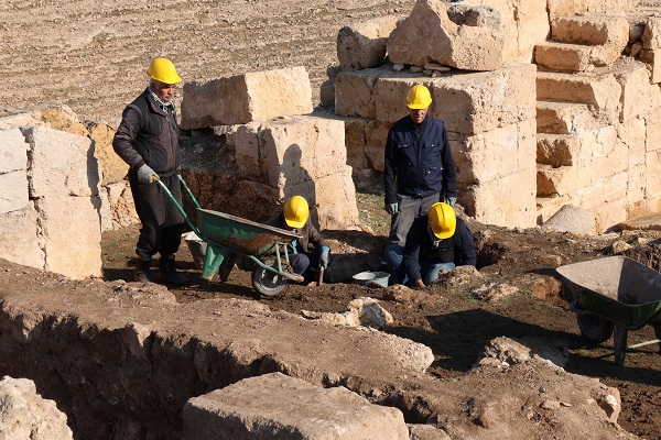 Foto - Zerzevan Kalesi’nde bulundu! Tam 1800 yıl önceye ait