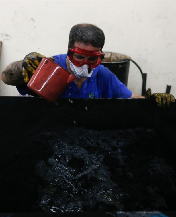 Foto - Zeytin atıklarından mangal kömürü üretiyorlar