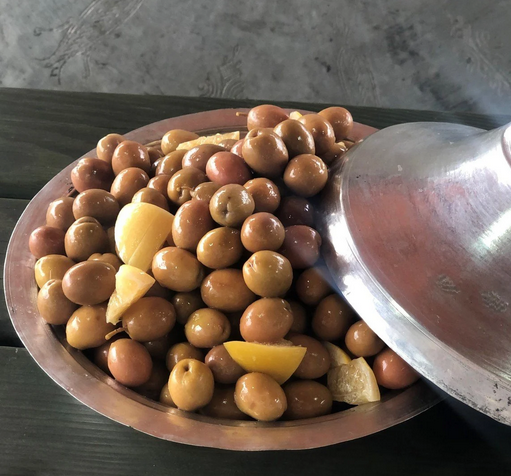 Foto - Zeytinin bozulmasını önlemenin yolu: Üzerine 1 kaşık eklemek yetiyor… Zeytin şifa oluyor!