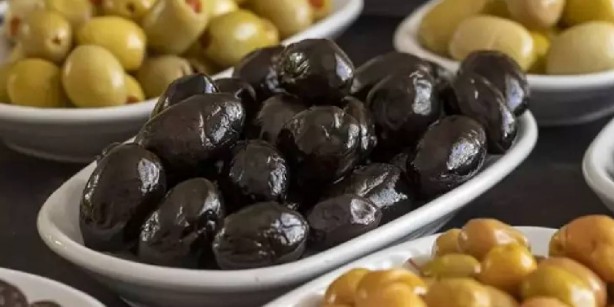 Foto - Zeytinin kendi kadar çekirdeği de faydalı çıktı! Sabahları 3 adet yutmanın faydasını duyan "Yok artık" diyor! Gerçekten inanılmaz