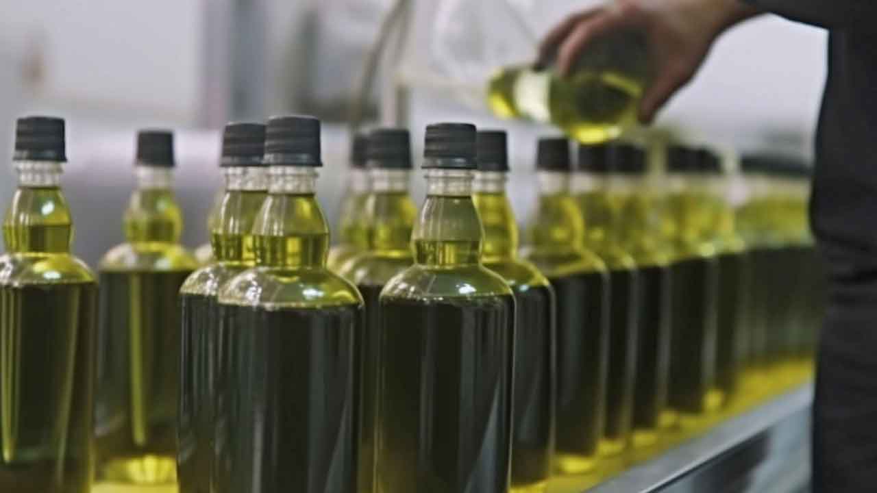 Foto - Zeytinyağı sahtekarlarına şok! Halkın sağlığıyla oynayan ahlaksızlar işte şimdi yandı