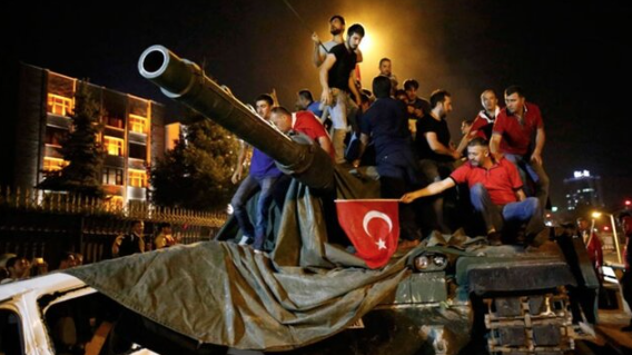 Foto - "Zibidi" Şehit ailelerinin canını yaktı