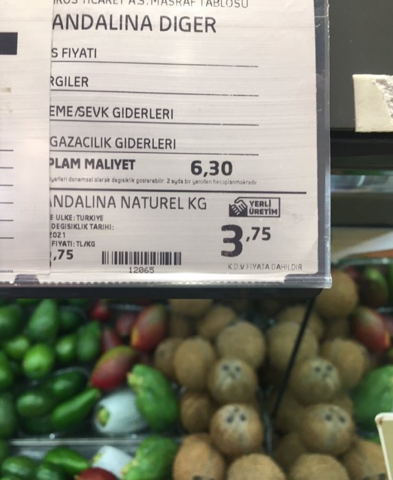 Foto - Zincir marketler zararına mı satıyor? Etiketler gündem oldu