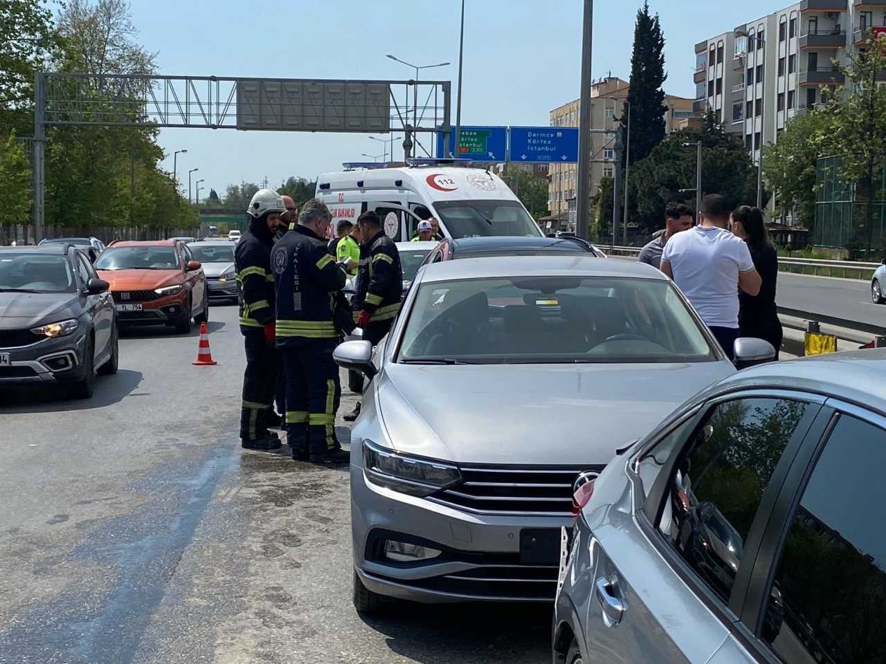 Foto - Zincirleme trafik kazasında 4 kişi yaralandı