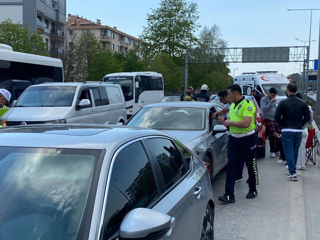 Foto - Zincirleme trafik kazasında 4 kişi yaralandı