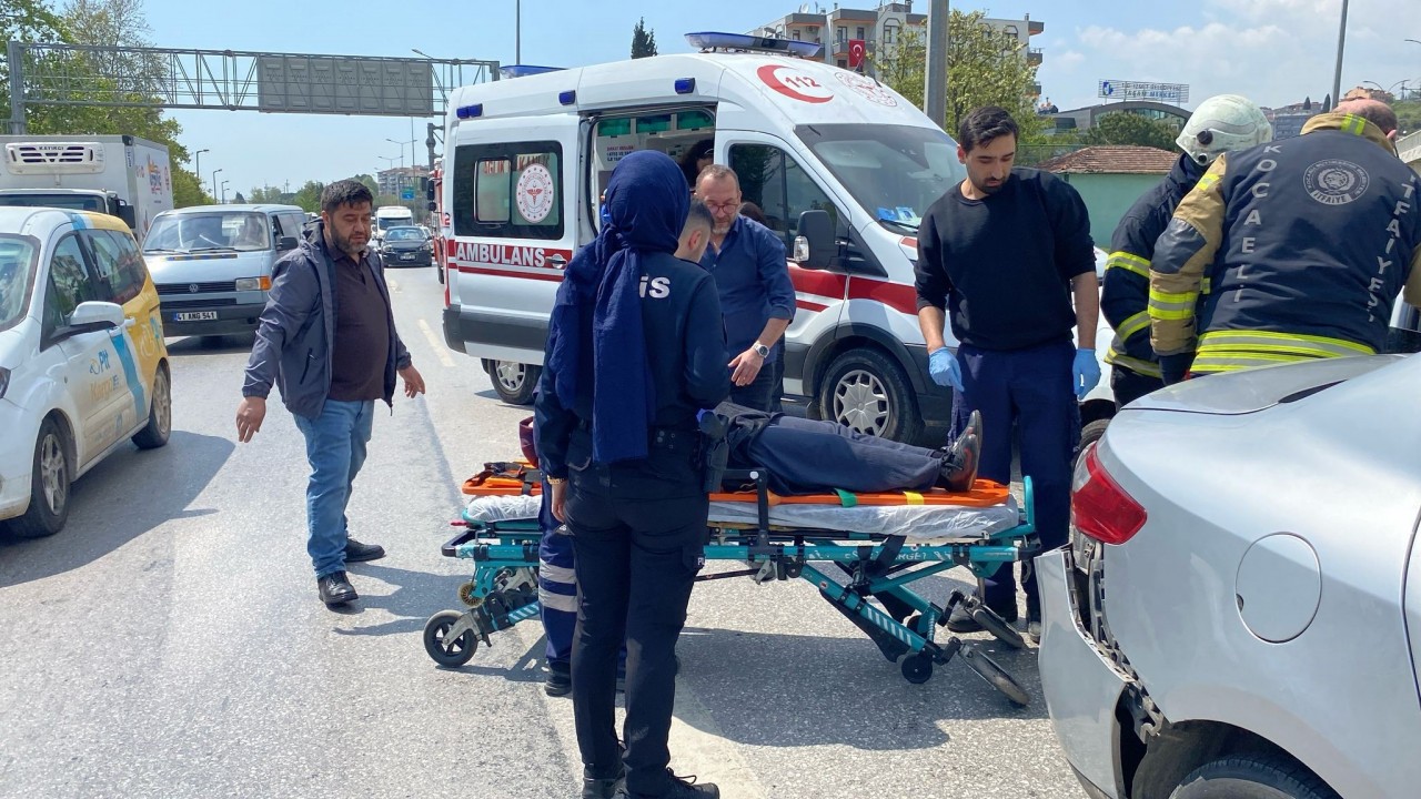 Foto - Zincirleme trafik kazasında 4 kişi yaralandı