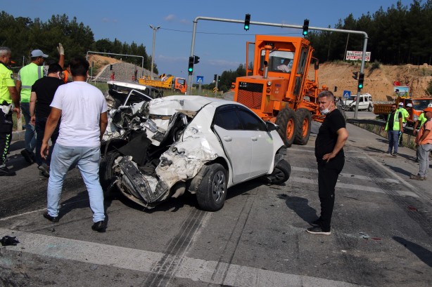 Foto - Zinircirleme trafik kazasında 8 kişi yaralandı