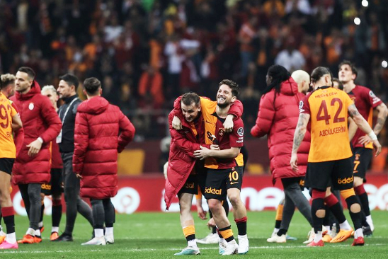 Zirve öncesi dev rekabet: İşte üç büyüklerin kalan maçları! Müthiş sona doğru...