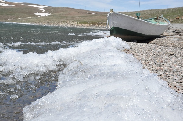 Foto - Zirvedeki göller çözülmeye başladı