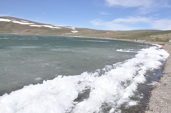 Foto - Zirvedeki göller çözülmeye başladı