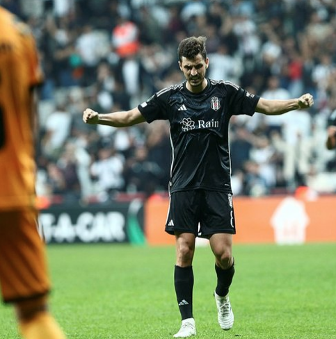 Foto - Zirvedeki isim şaşırttı! Açıkladıkları listeyi az önce tüm dünyaya duyurdular...