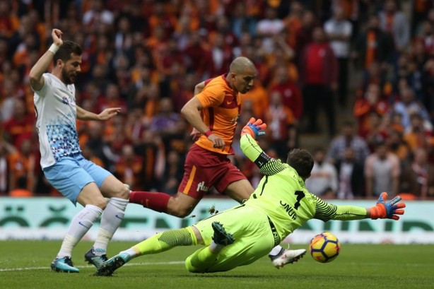 Foto - Zirvenin sahibi değişmedi