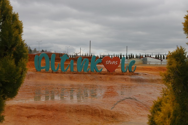 Foto - Ziyaretçi akınına uğradı! Burası Pamukkale değil Sıcak Çermik