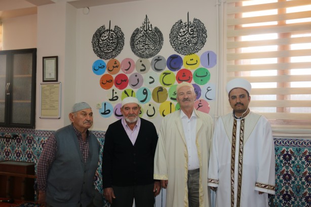 Foto - Ziyaretçi yoğunluğu yaşanıyor! Bu cami diğerlerinden çok farklı