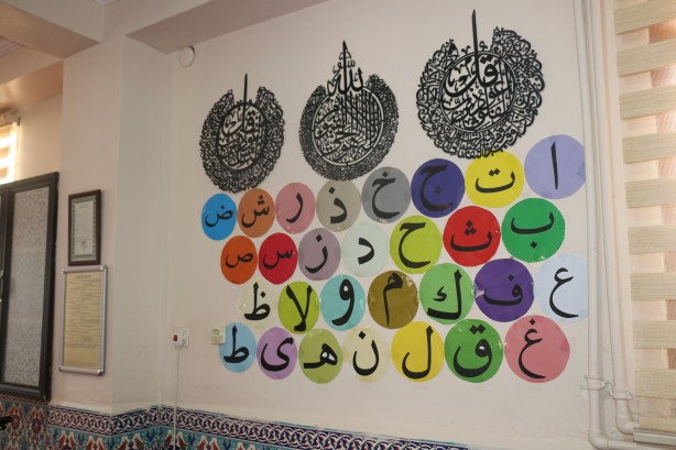 Foto - Ziyaretçi yoğunluğu yaşanıyor! Bu cami diğerlerinden çok farklı